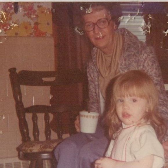 Meet your Posher, Beth - Picture 1 of 1